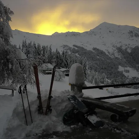 Rifugio Camparient شاليه سكوبيلو