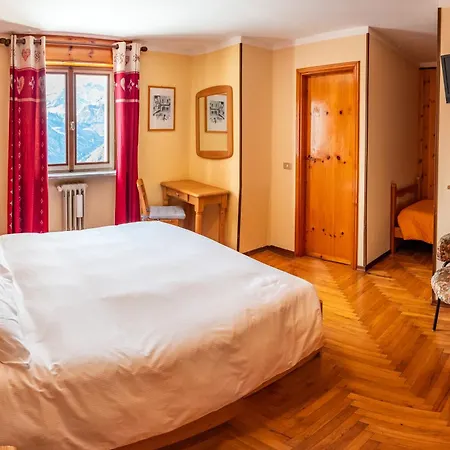 בקתה Rifugio Camparient סקופלו